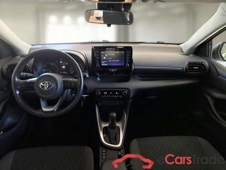 TOYOTA YARIS / 2020 / 5P / BERLINA HYBRID BUSINESS MY20 #3