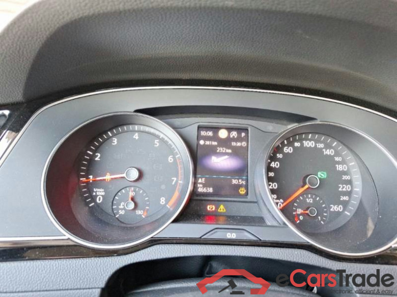 VOLKSWAGEN PASSAT / 2019 / 5P / STATION WAGON VAR. 1.5 TSI ACT BUSINESS DSG #4