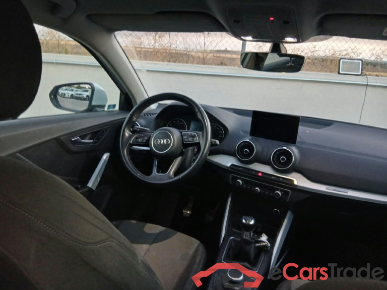 AUDI Q2 / 2016 / 5P / todoterreno Design 30 TFSI 85kW (116CV) (AC) #3