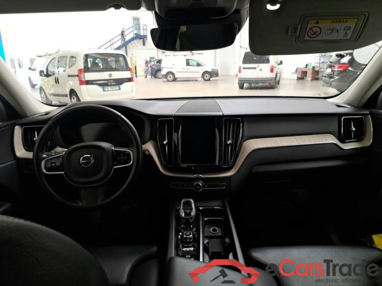 VOLVO XC60 / 2017 / 5P / SUV B5 D AWD AUTOMATICO INSCRIPTION #3