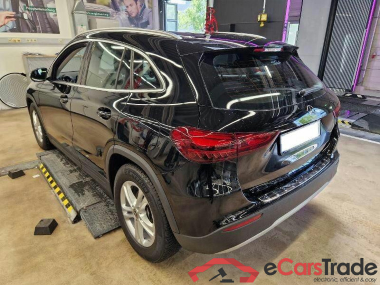 Mercedes-Benz GLA (BM 247)(02.2020->) DE - SUV5 GLA 180 EU6e, (Facelift) 2024 - 2026 #4
