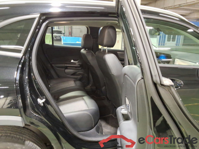 MERCEDES-BENZ CLASS GLA DIESEL (H247) GLA 180 d Business Solution #5