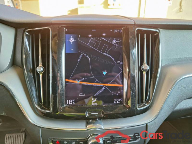 VOLVO XC60 / 2017 / 5P / SUV B4 AUTOMATICO MOMENTUM #5