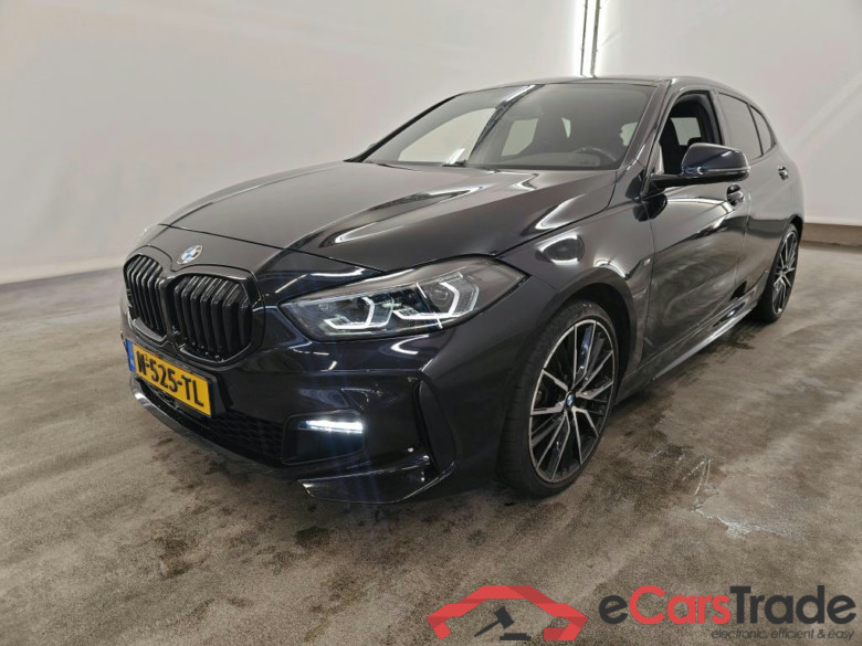 BMW 1 Serie 118iA M Sport 5d + Shadow Line #1
