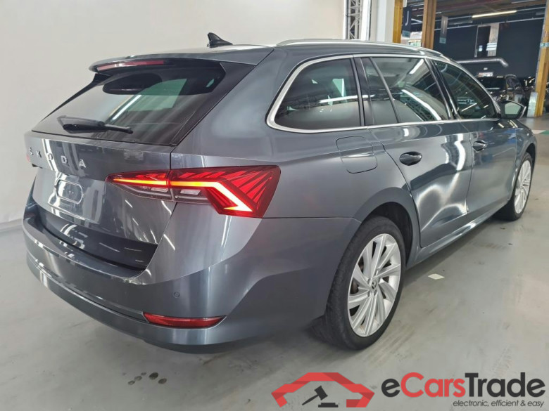 SKODA OCTAVIA COMBI 1.4 TSI PHEV 150KW DSG CLEVER #4
