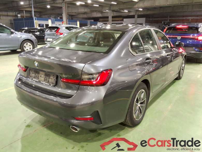 BMW 3-serie 2.0 320D (120KW) BERLINE #4