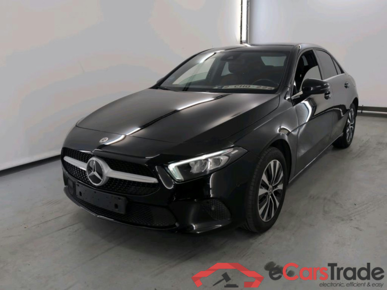 MERCEDES-BENZ A-CLASS LIMOUSINE 1.3 A 250 E BUSINESS SOLUTION DCT