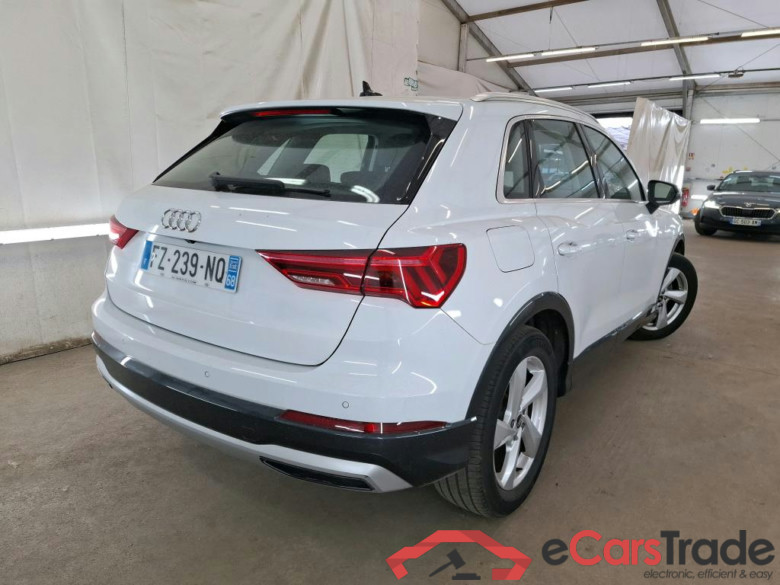 AUDI Q3 / 2018 / 5P / SUV 35 TFSI 150 MHEV S TRONIC DESIGN LUXE #3