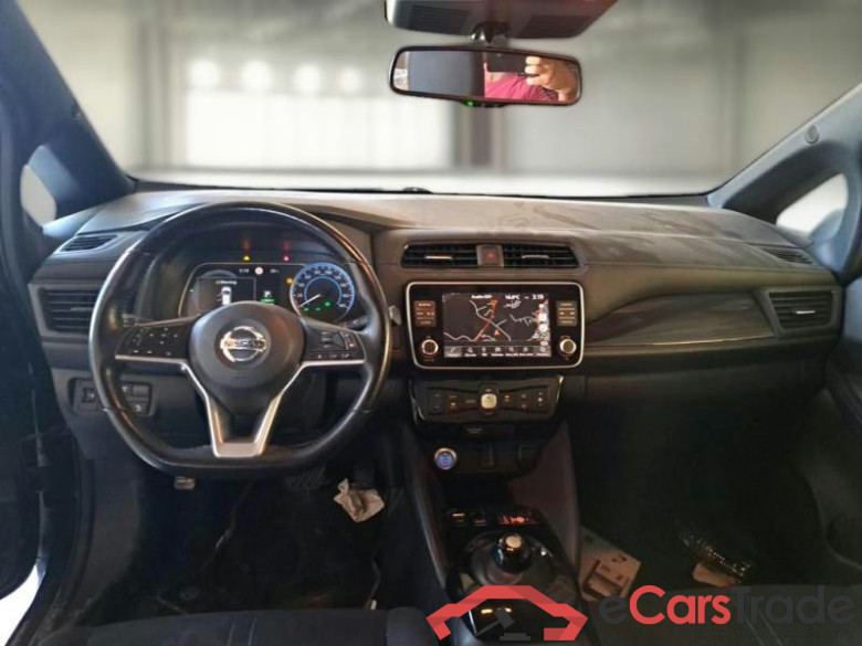 NISSAN LEAF / 2017 / 5P / BERLINA BUSINESS 40KWH #4