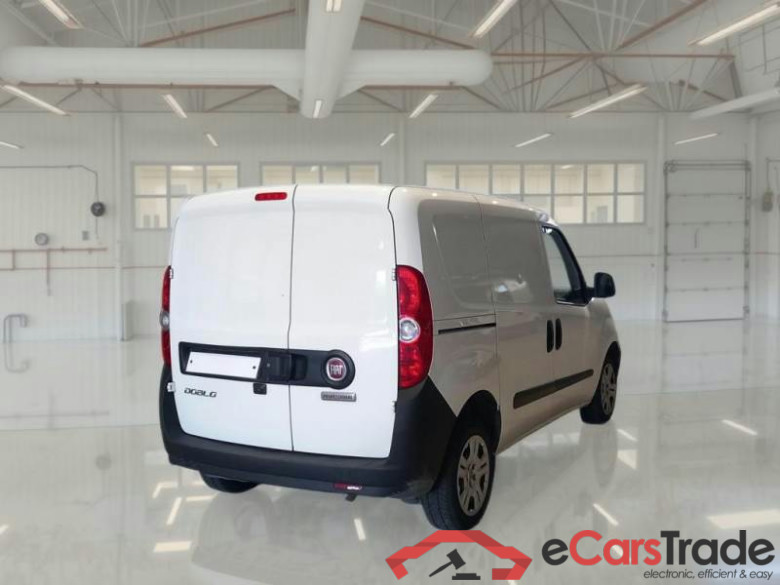FIAT DOBLÒ CARGO / 2014 / 4P / VETT. FURGONATA CH1 LOUNGE 1.6 MJET 105CV E6D-F SeS #2