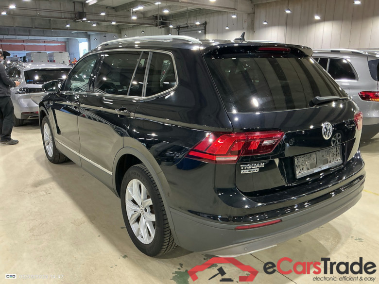 VOLKSWAGEN Tiguan 1.5 TSI COMFORTLINE DSG #3