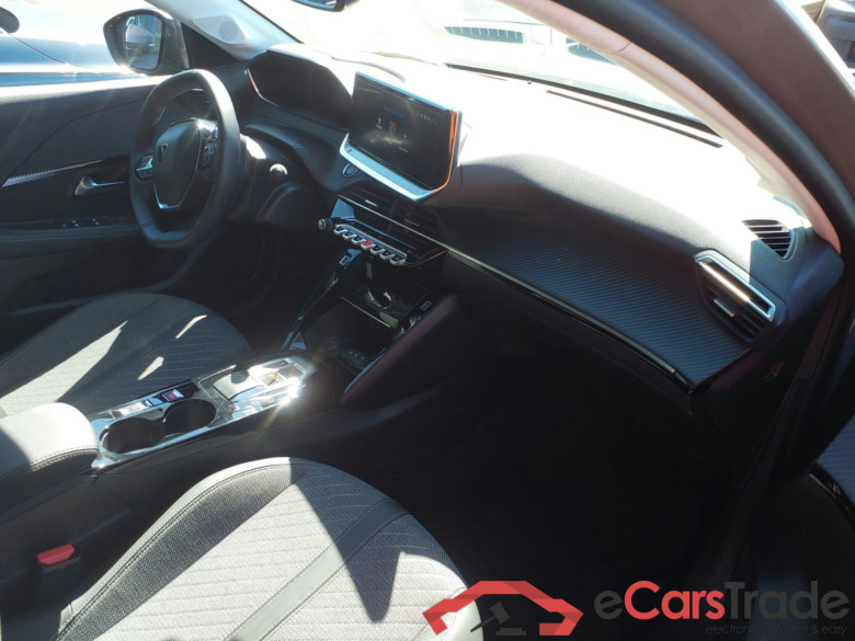 PEUGEOT 208  PEUGEOT 208  Allure Hybrid 110 ch e-DCS6 + pack access #5