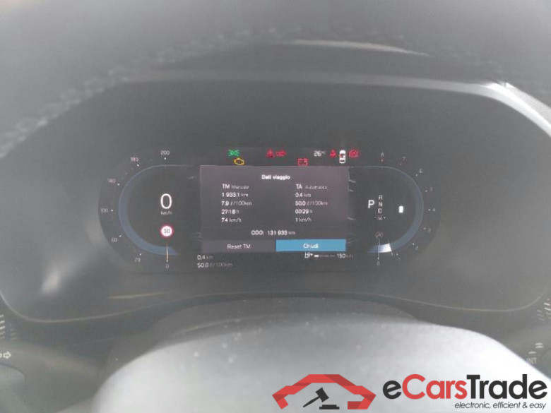 VOLVO XC40 / 2021 / 5P / SUV B4 AWD AUTOMATICO ULTIMATE DARK #4
