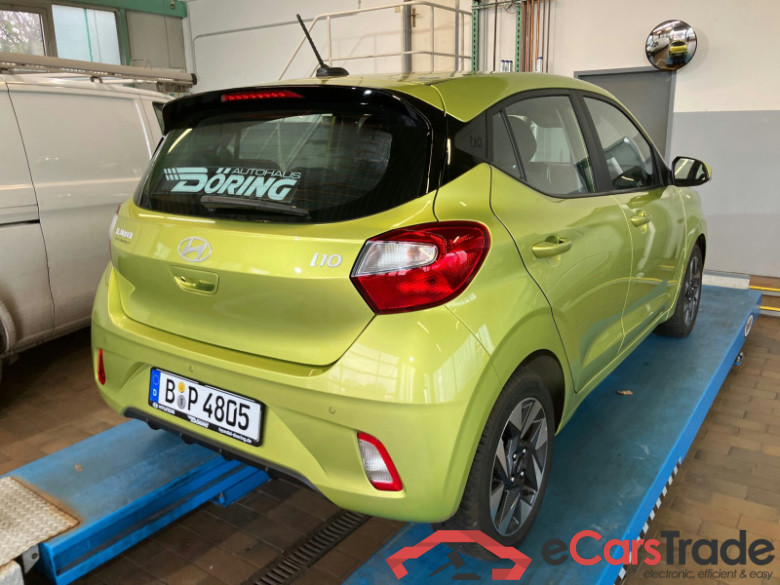 HYUNDAI i10 Schaden GA beachten #3