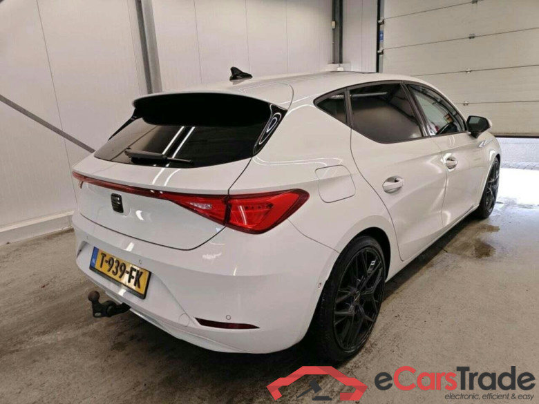 SEAT LEON 2.0 TDI Style BnsIn #2