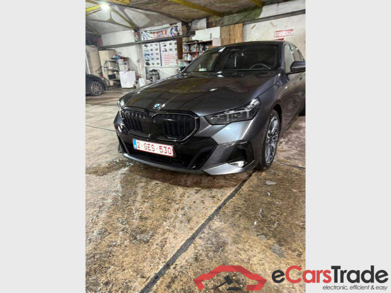 BMW 520 520iA MHEV