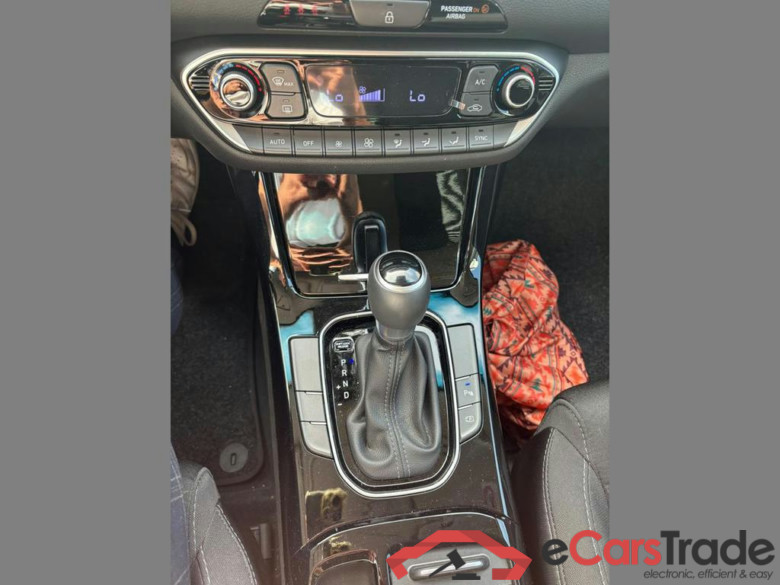 HYUNDAI i30 1.0 T-GDi Sky DCT #6