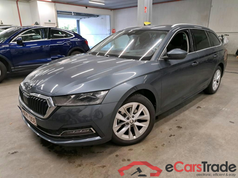 SKODA - SKO OCTAVIA COMBI CRTDI 115PK Clever+ Towing Hook Pano Roof #1