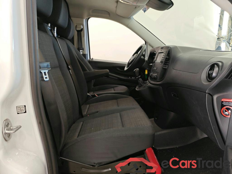 Mercedes-Benz Vito 110CDI Functional XL achteruitrijcamera + Tweezits bijrijdersbank #3