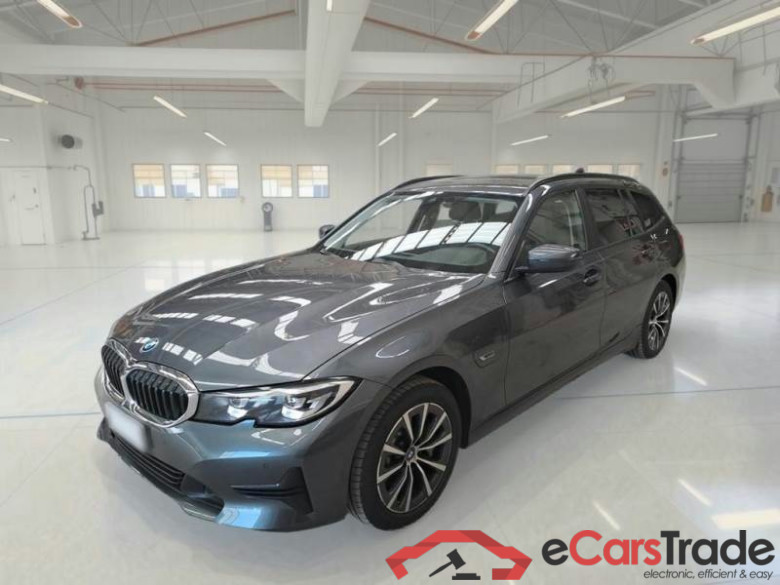 BMW SERIE 3 / 2018 / 5P / STATION WAGON 330E XDRIVE BUSINESS ADVAN. TOURING AUTO #1