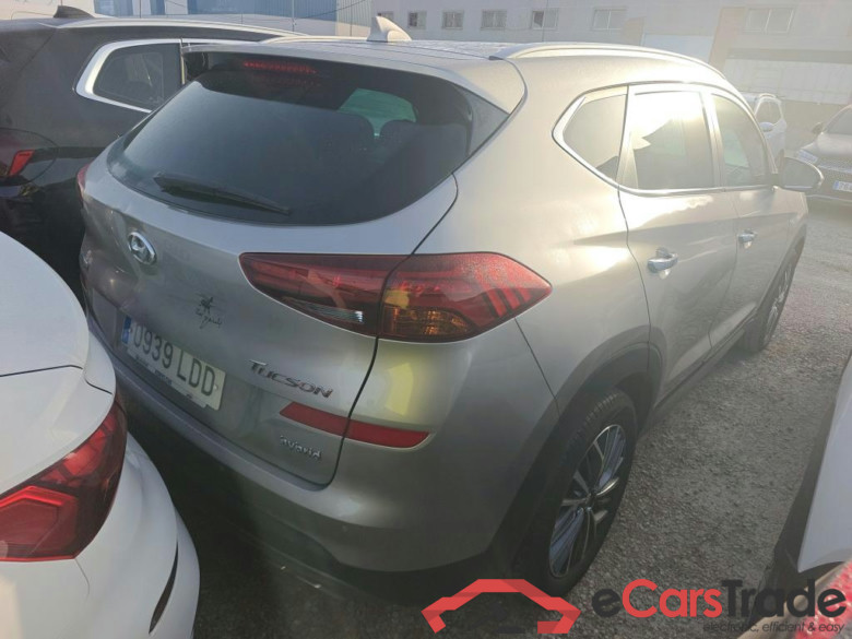 HYUNDAI Tucson / 2018 / 5P / todoterreno 1.6 CRDI 85kW (116CV) 48V Tecno 4X2 #2