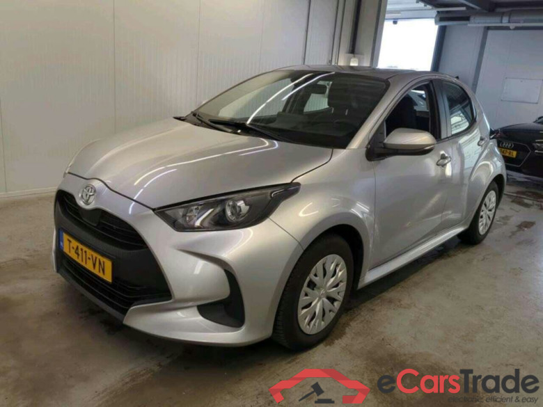 TOYOTA Yaris 1.5 VVT-i Active #1