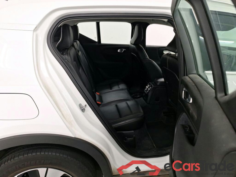 VOLVO XC40 1.5 T4 PHEV INSCRIPTION EXPR. DCT #6