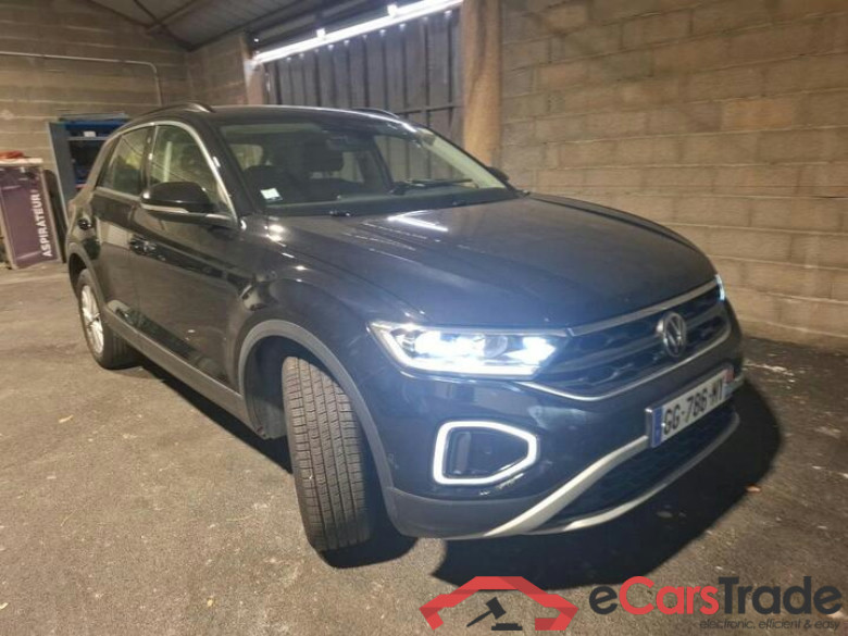 Volkswagen T-Roc 1.5 TSI 150Hp Life Aut. LED-Matrix Virtual ACC Navi KeylessGo Camera Klima PDC ... #2