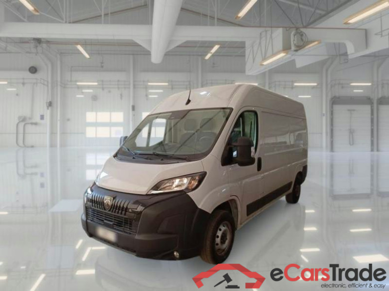 PEUGEOT BOXER / 2023 / 4P / FURGONE 2.2 BLUEHDI 120 SeS 330 L2H2 #1