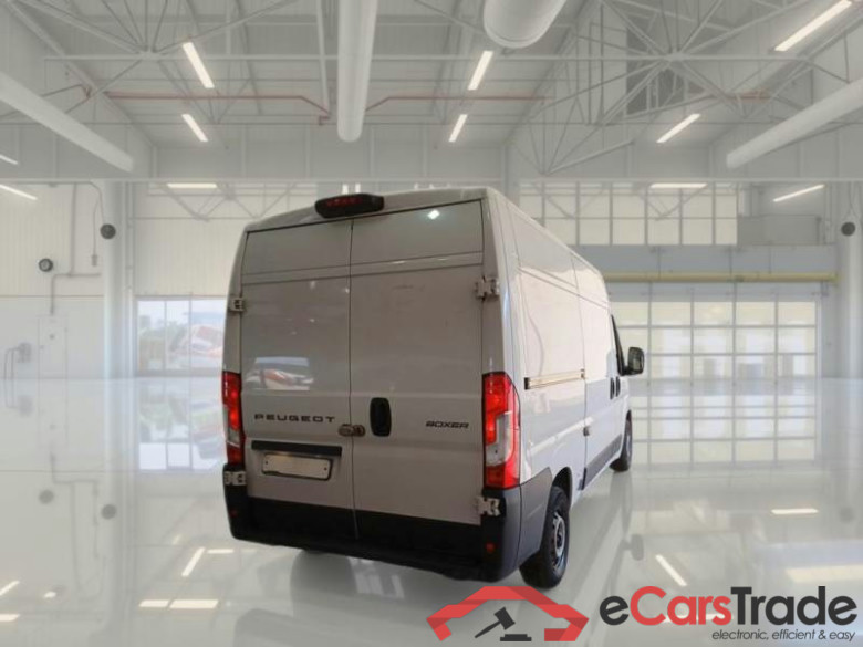 PEUGEOT BOXER / 2023 / 4P / FURGONE 2.2 BLUEHDI 120 SeS 330 L2H2 #2