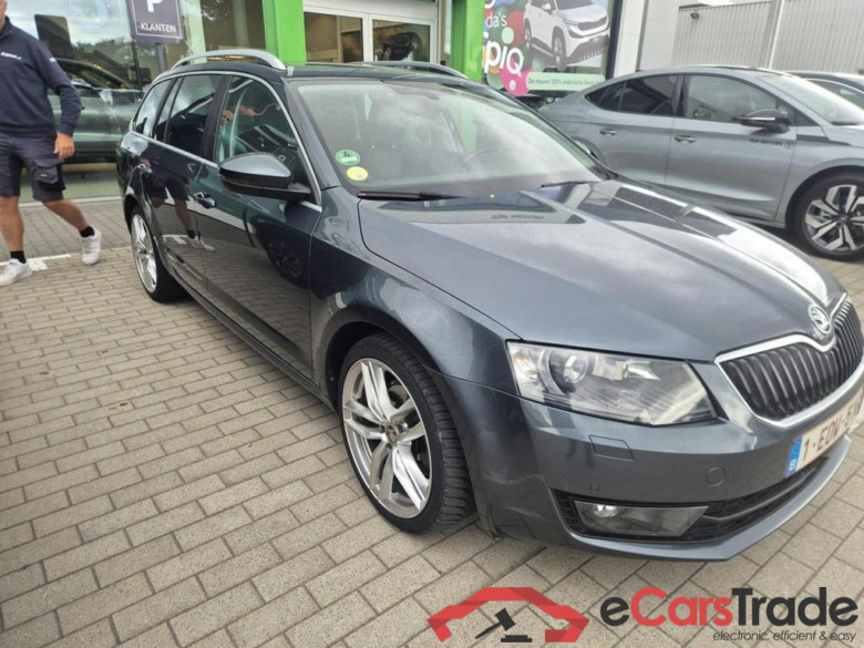 SKODA Octavia Combi Dsl Octavia SW 2.0 CR TDi Style DSG #2