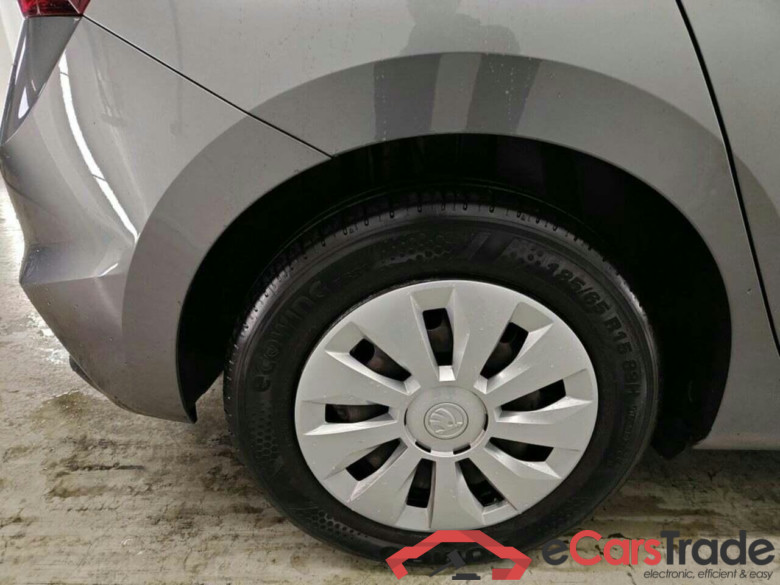 SKODA FABIA 1.0 TSI Active #6