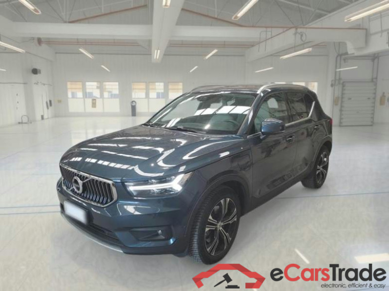 Volvo XC40 1.5 T5 Plug-In Hybrid Aut. Pano LED Virtual ACC Navi Sport-Leather KeylessGo Klima PDC ...