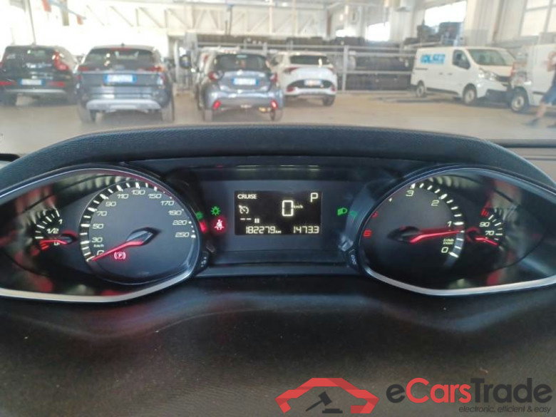 PEUGEOT 308 / 2017 / 5P / STATION WAGON SW BUSINESS BLUEHDI 130 EAT8 SeS AUT. #4