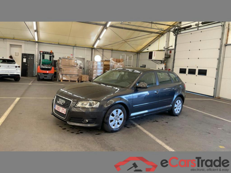 AUDI A3 Sportback Dsl A3 Sportback 1.6 TDi e Attraction Start/Stop DPF