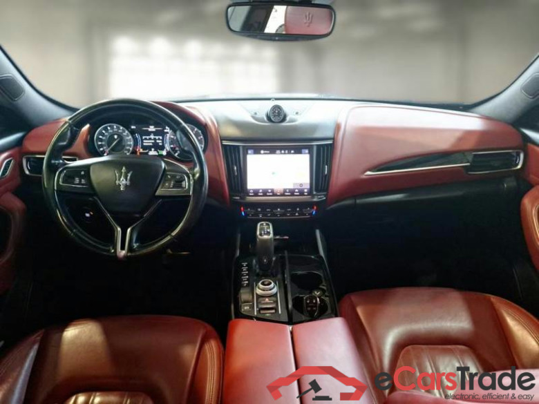 MASERATI LEVANTE / 2016 / 5P / SUV 3.0 V6 350CV Q4 AUTO #3