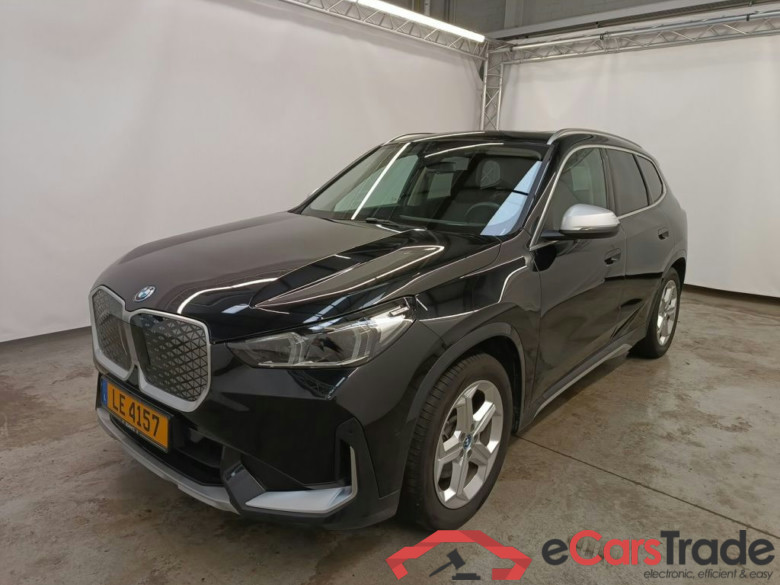 BMW iX1 xDrive30 (200kW) 5d #1