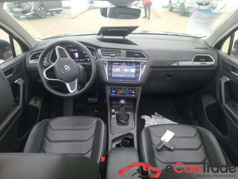 VOLKSWAGEN Tiguan / 2020 / 5P / SUV 2.0 TDI 150 DSG7 Elegance Exclusive #5