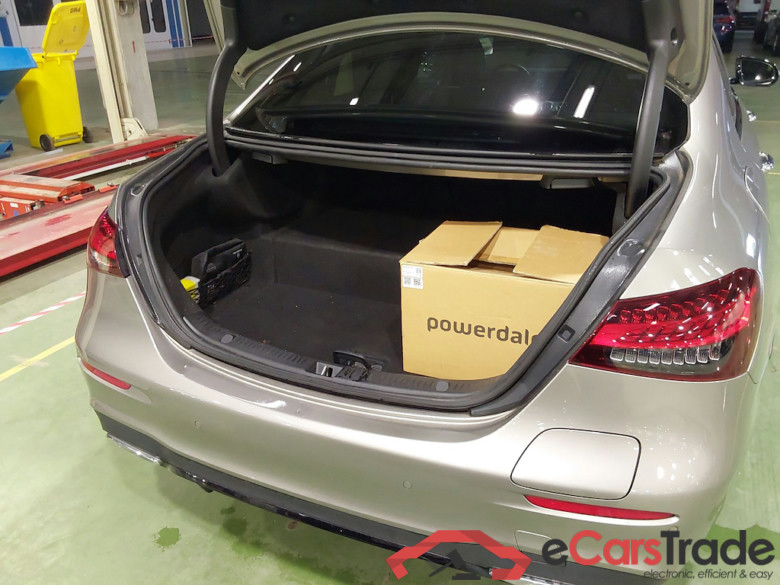 MERCEDES-BENZ E-CLASS BERLINE 2.0 E 300 DE BUSINESS SOLUTION AUTO #3