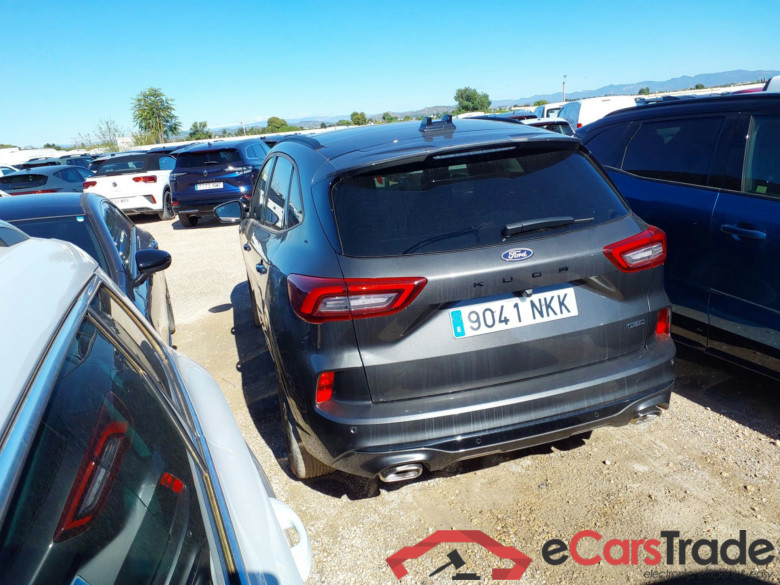 FORD KUGA 2.5 PP A 2.5 PHEV 243cv Automático ST Line X (Pano-Roof + Winterpack) #2