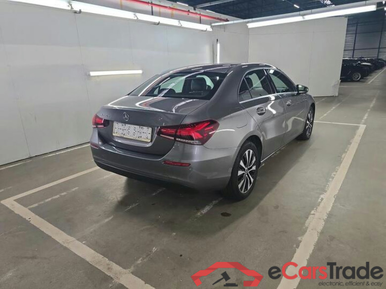 Mercedes A-Klasse Limousine A-Klasse Limousine A 250e Business Solution (PHEV) 160kW/218pk  4D/P Auto-8 #4