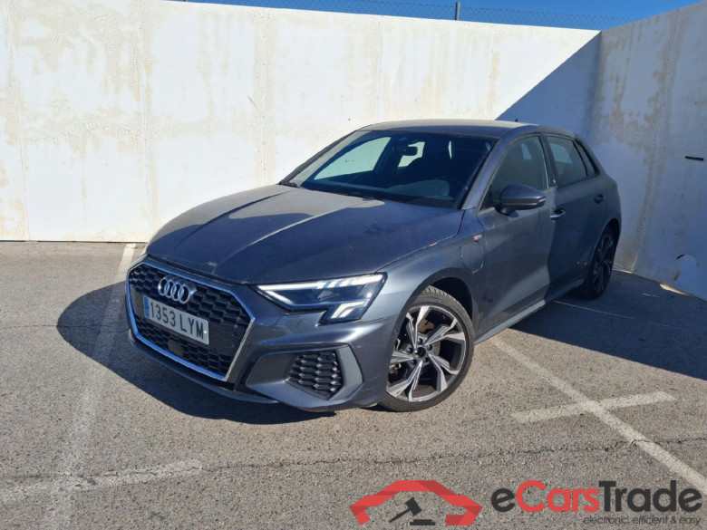 AUDI A3 / 2020 / 5P / berlina con portón Sportback S line 40 TFSI e 150kW S tron