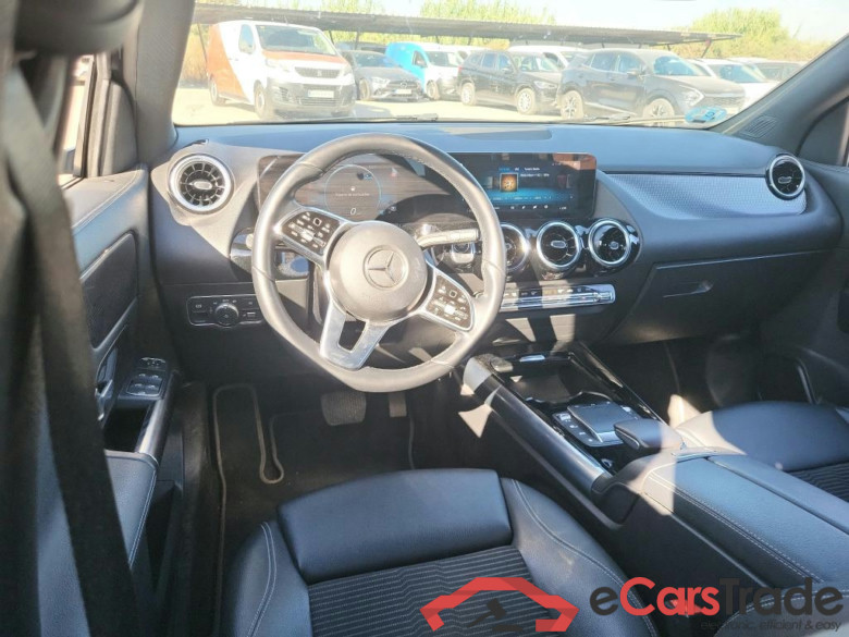 MERCEDES-BENZ GLA / 2020 / 5P / todoterreno GLA 200 D #3