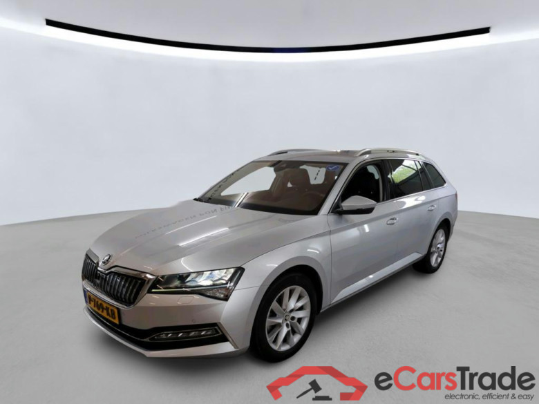 SKODA Superb Combi 115 kW #1