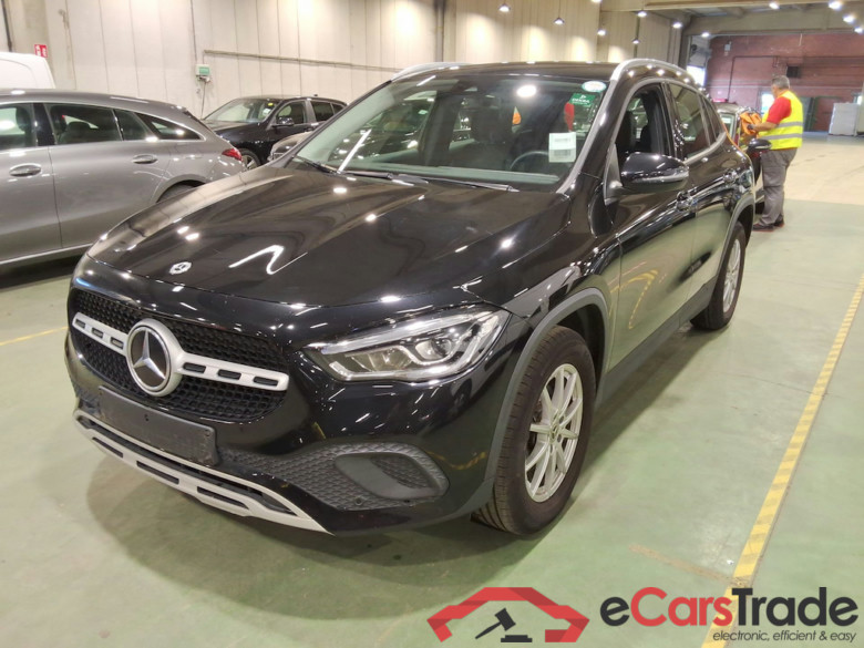 MERCEDES-BENZ GLA 1.3 GLA 180 DCT BUSINESS SOLUTION