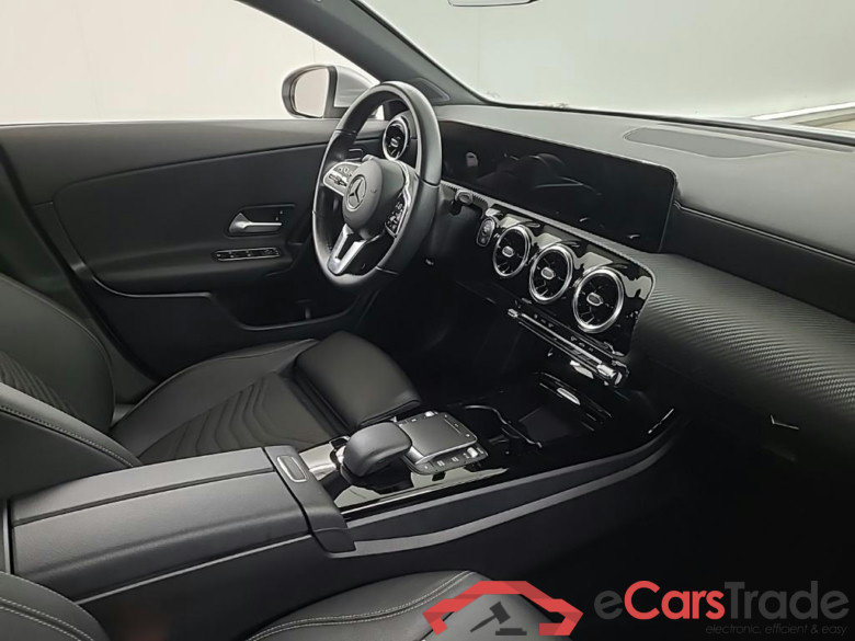 MERCEDES-BENZ CLA Shooting Brake CLA 180 DCT Business Line 5D 100kW #6