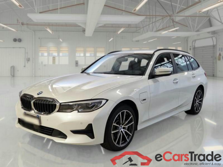BMW SERIE 3 / 2018 / 5P / STATION WAGON 330E XDRIVE BUSINESS ADVAN. TOURING AUTO
