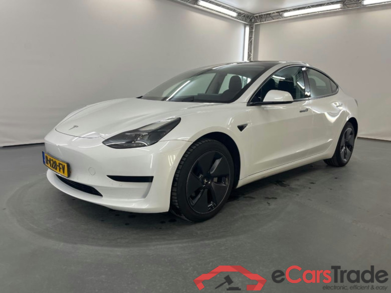Tesla Model 3 Standard RWD Plus 60 kWh #1