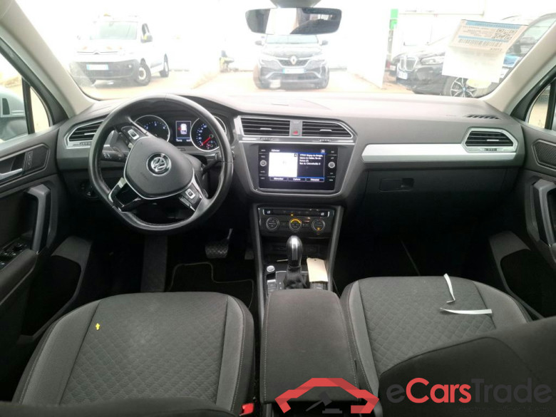 VOLKSWAGEN Tiguan / 2016 / 5P / SUV 2.0 TDI 150 DSG7 Confortline Business #5