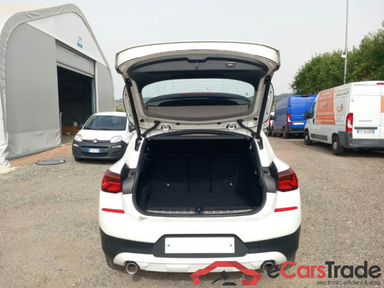BMW X2 / 2017 / 5P / SUV SDRIVE 18D BUSINESS X #5